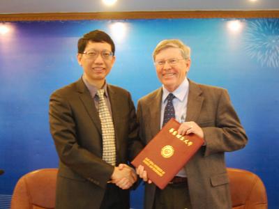 Maurice Brookhart教授受聘云顶娱乐城
客座教授